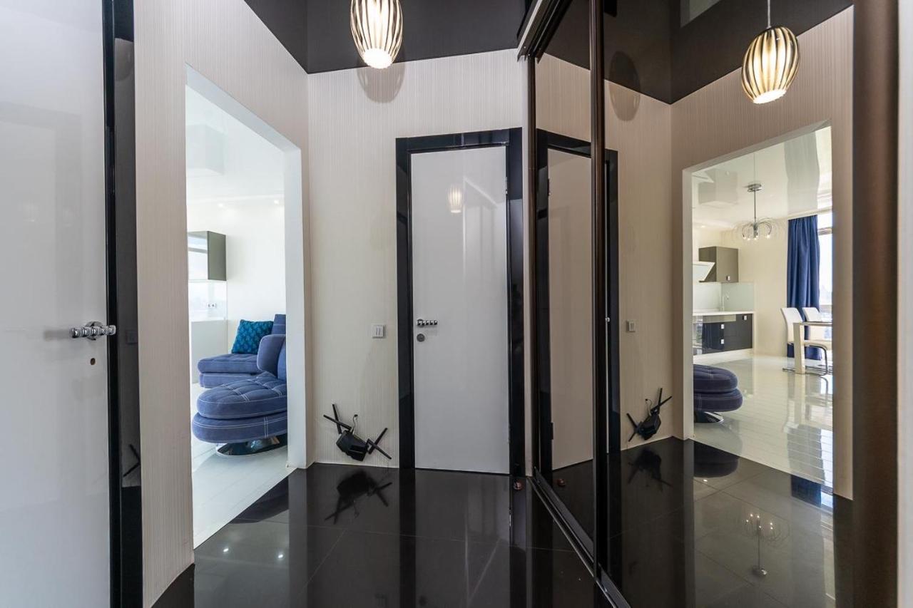 Fashionable Panoramic Apartments Dnieper. Obolon Kiev Exterior foto