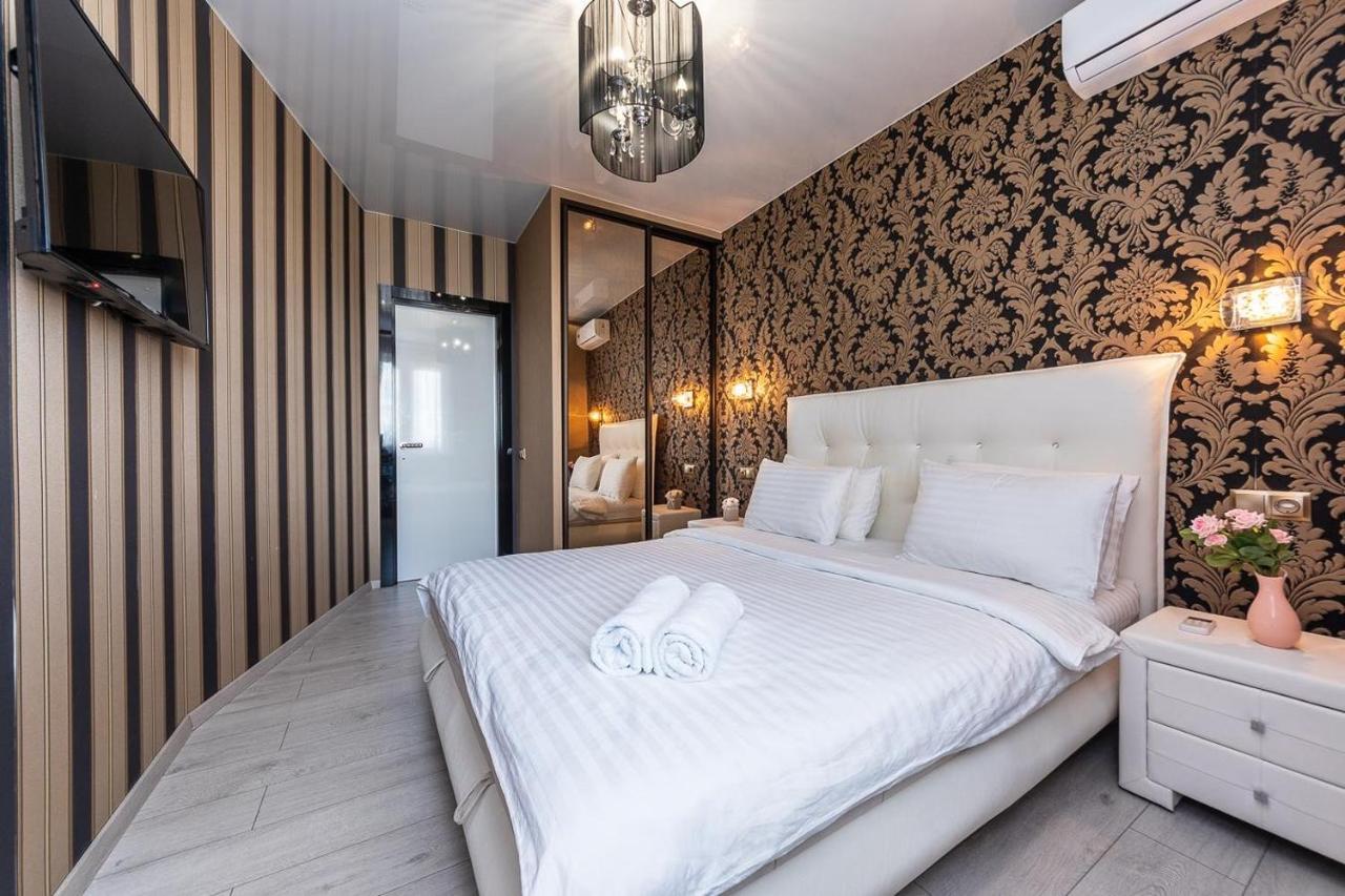 Fashionable Panoramic Apartments Dnieper. Obolon Kiev Exterior foto